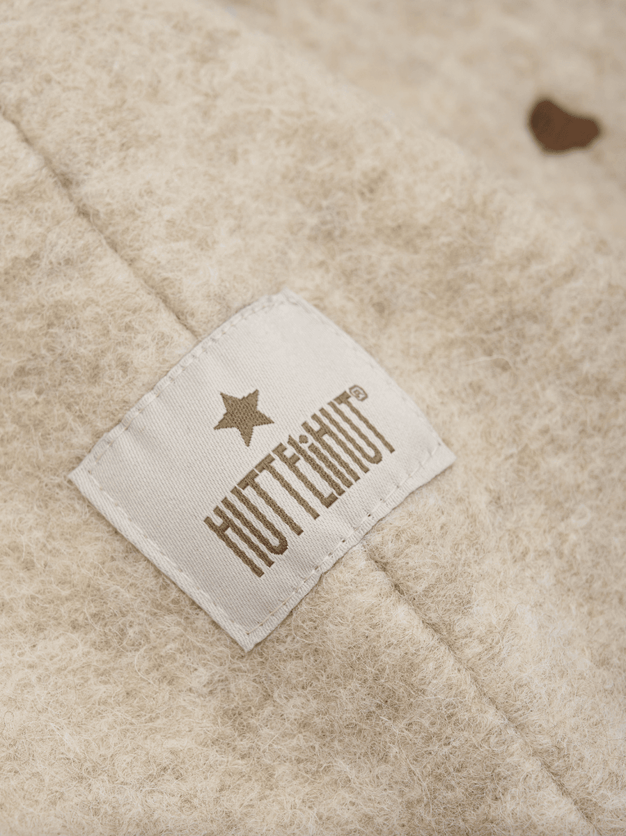 Huttelihut elefantlue broderte hjerter sand melange